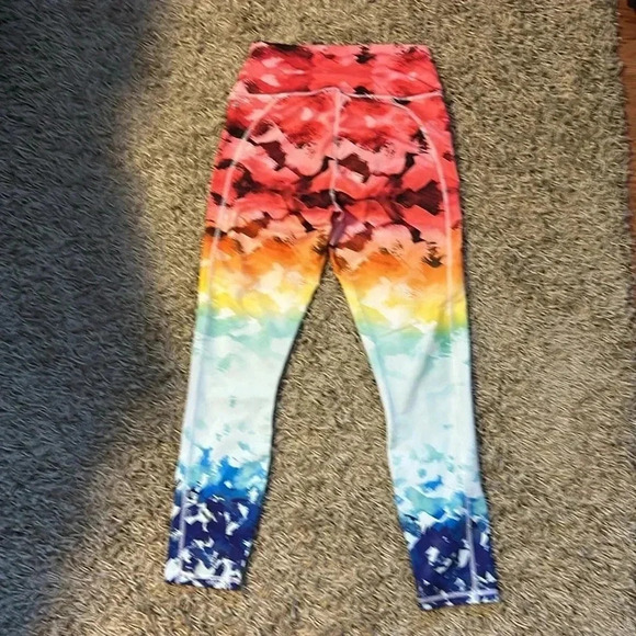 Fabletics High Waisted Printed 7/8 Yoga Pants-Size Medium - Picture 5 of 5